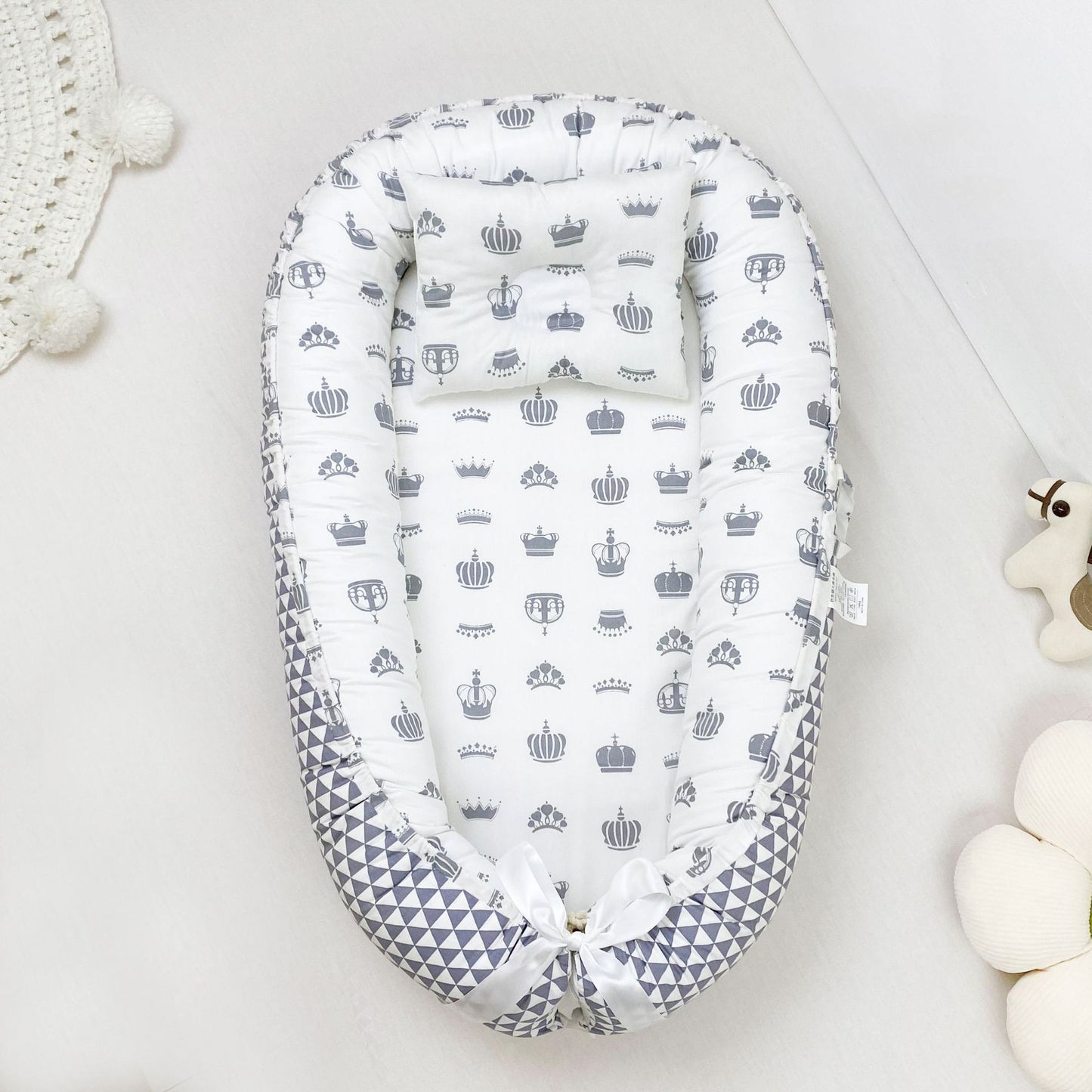 True Bub™ Baby Lounger - Pure Cotton Baby Portable Nest