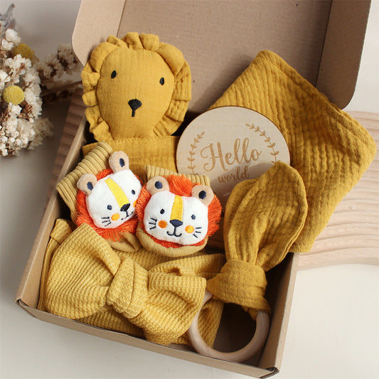 True Bub™ Emiliana Baby - Muslin Animal and Socks Gift Set 6pcs