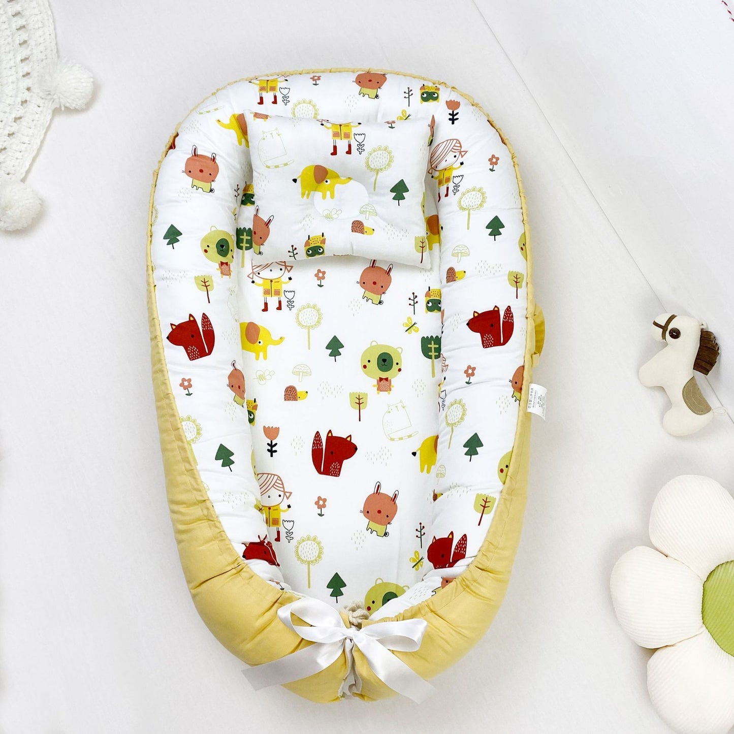 True Bub™ Baby Lounger - Pure Cotton Baby Portable Nest