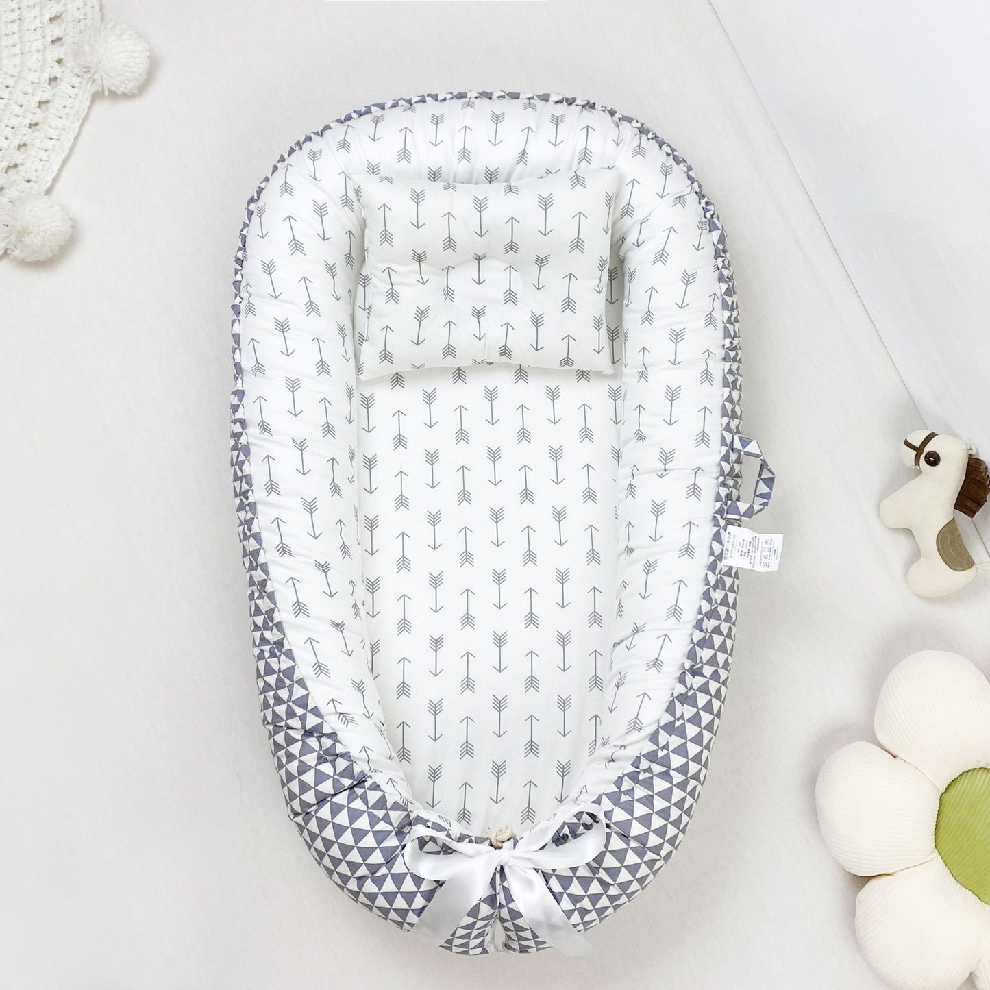 True Bub™ Baby Lounger - Pure Cotton Baby Portable Nest