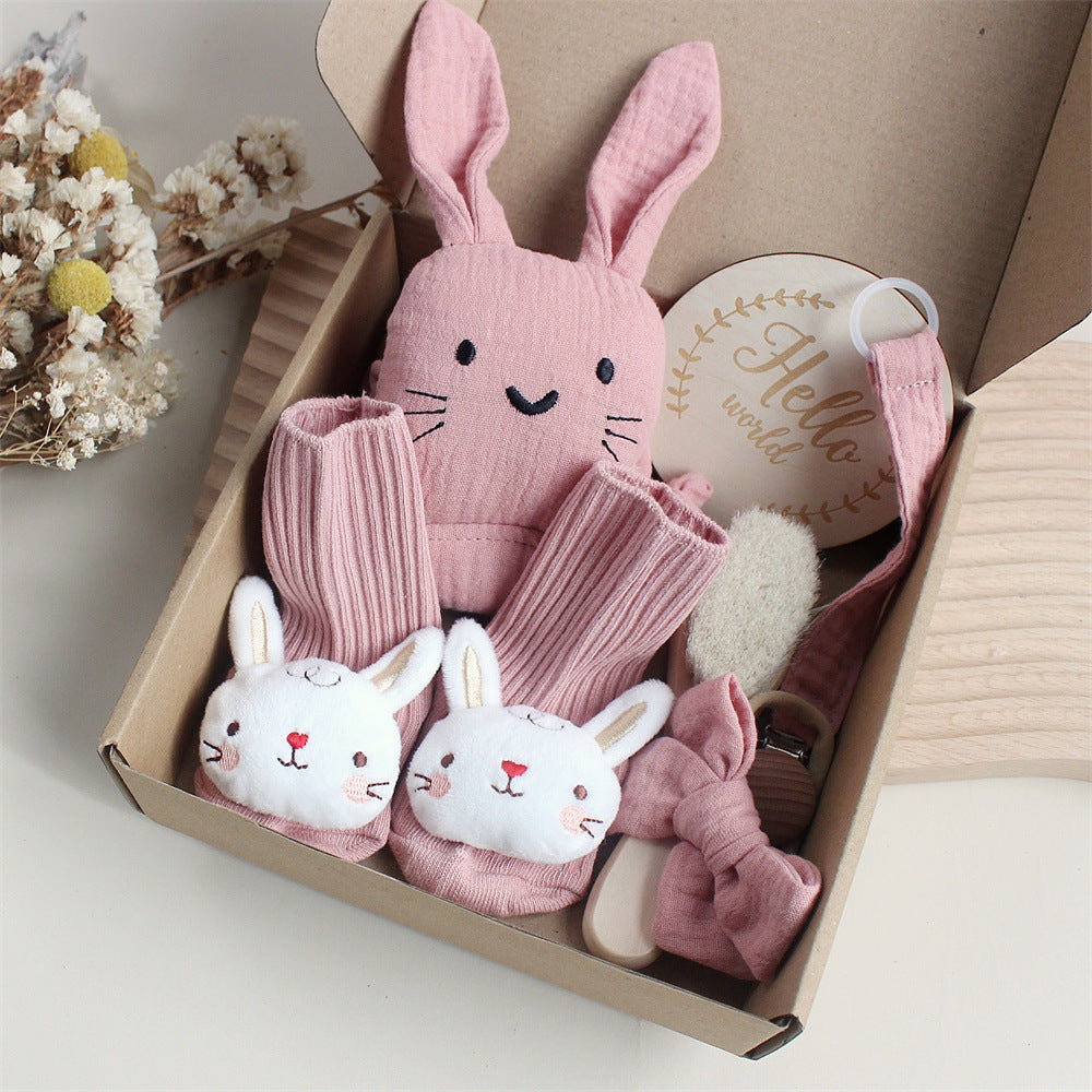 True Bub™ Emiliana Baby - Muslin Animal and Socks Gift Set 6pcs