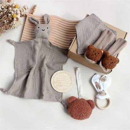 True Bub™ Emiliana Baby - Muslin Animal and Socks Gift Set 6pcs